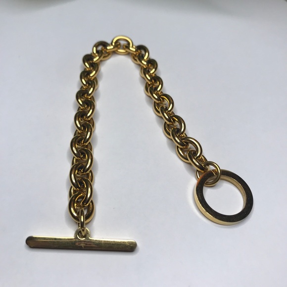 Gold Link Bracelet - Picture 7 of 7